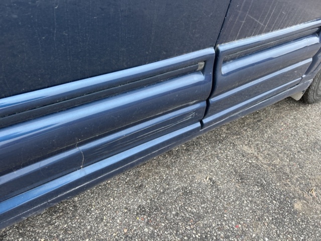 1423688-36 Chevrolet Express H1500 Conversion Van 5.3 V8 AWD Hydra-Matic -2004 (Reparationsobjekt)