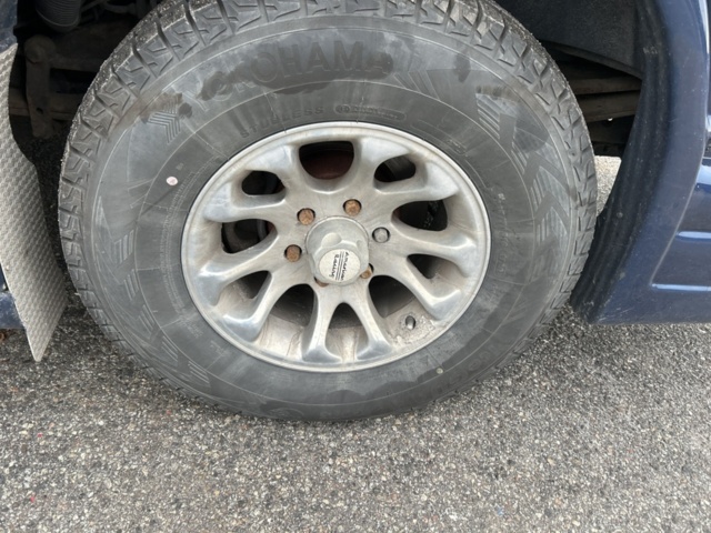 1423688-24 Chevrolet Express H1500 Conversion Van 5.3 V8 AWD Hydra-Matic -2004 (Reparationsobjekt)