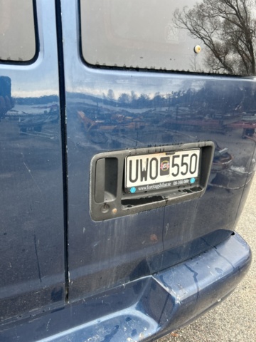 1423688-46 Chevrolet Express H1500 Conversion Van 5.3 V8 AWD Hydra-Matic -2004 (Reparationsobjekt)