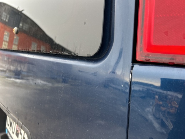 1423688-50 Chevrolet Express H1500 Conversion Van 5.3 V8 AWD Hydra-Matic -2004 (Reparationsobjekt)