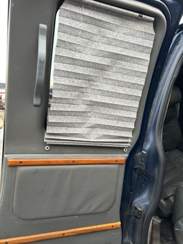 1423688-55 Chevrolet Express H1500 Conversion Van 5.3 V8 AWD Hydra-Matic -2004 (Reparationsobjekt)