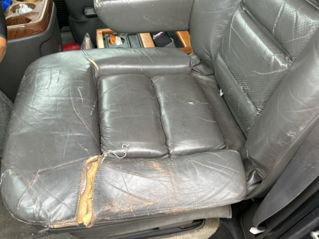 1423688-17 Chevrolet Express H1500 Conversion Van 5.3 V8 AWD Hydra-Matic -2004 (Reparationsobjekt)