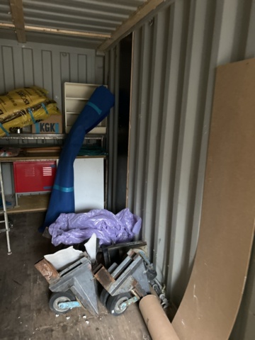 1423687-12 Container 20-fot med innehåll