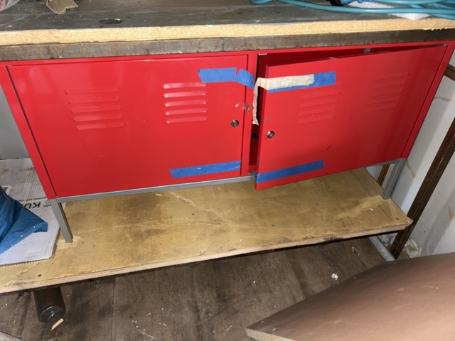 1423687-17 Container 20-fot med innehåll