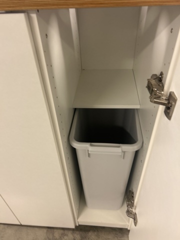 1435529-11 Waste sorting furniture