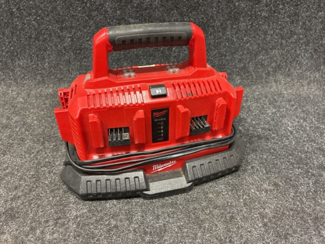 1454344-1 Multiladdare Milwaukee M1418C6
