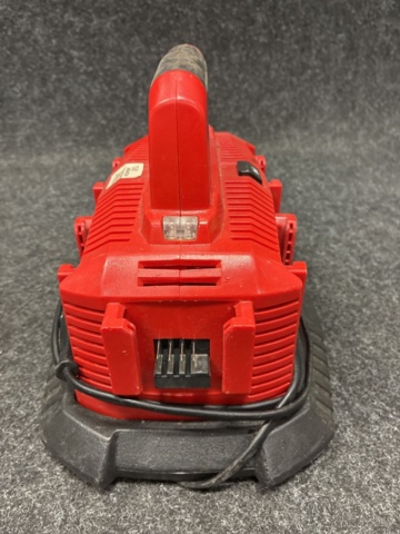 1454344-3 Multiladdare Milwaukee M1418C6