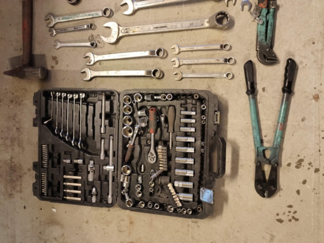 1401052-4 Hand tools