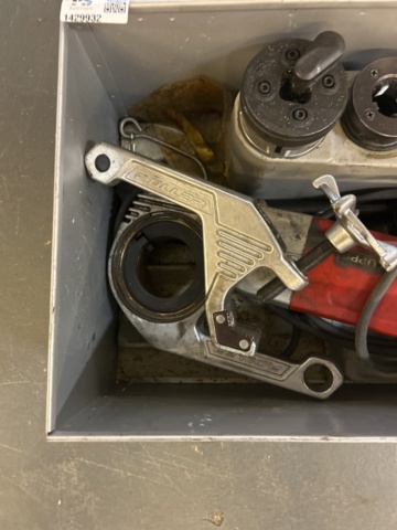 1454542-3 Rörgängningsmaskin Albert Roller