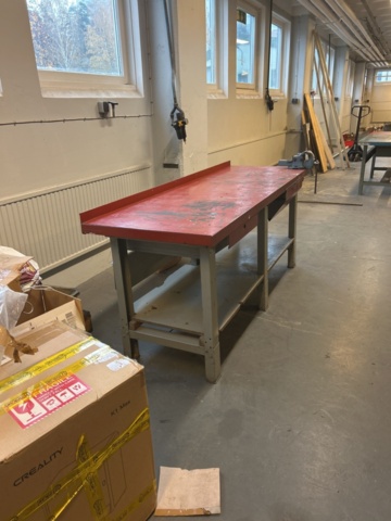 1454546-4 Arbetsbänk med skruvstycke