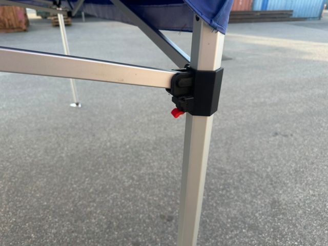 1454560-4 Tält 3x3m