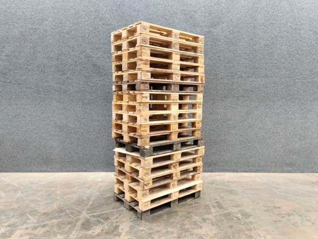 1454595-1 18 st Begagnade Helpallar