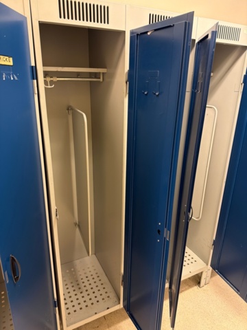 1443559-5 Omklädningsskåp, 16 st