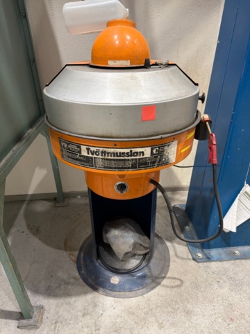 1443566-1 The laundry room