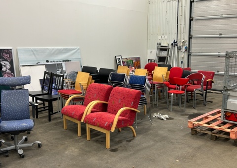 Bild som representerar auktionen - Avyttring kontorsmöbler