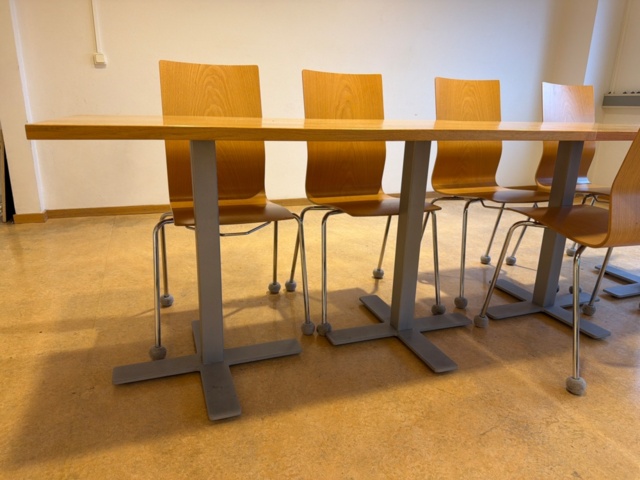 1443580-2 Bord 2 st, 8 st stolar