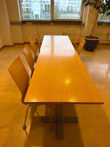 1443580-3 Bord 2 st, 8 st stolar