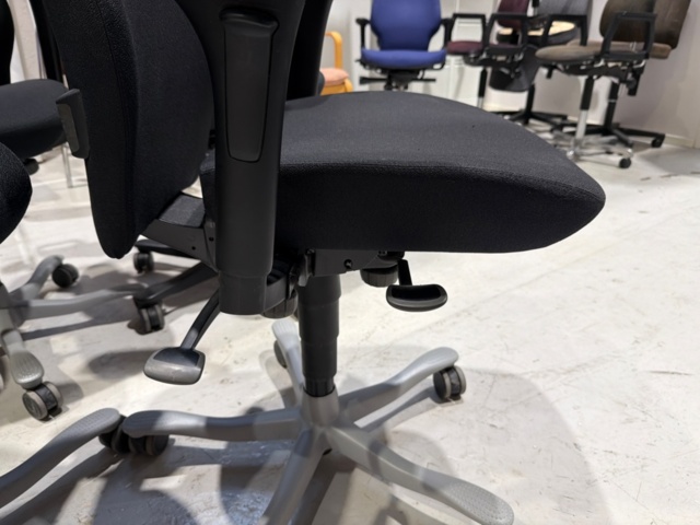 1443587-6 Kinnarps kontorsstolar, 7 st