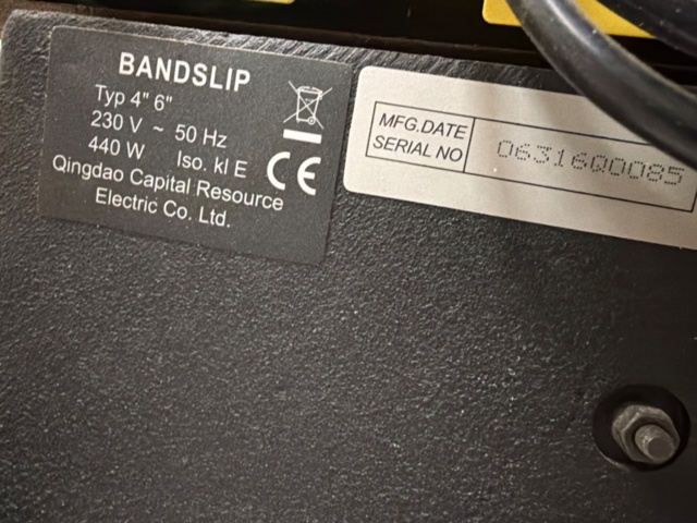 1443597-6 Belt sander with extraction and collection bag