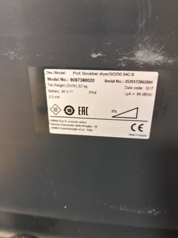 1444788-5 Nilfisk SC250 34C B – Professionell golvskurmaskin (batteridriven)