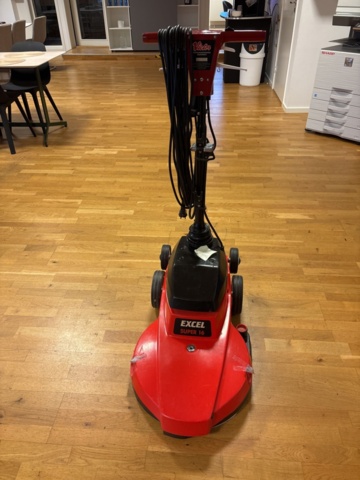 1444790-2 Victor Excel 16 Super Speed – Golvvårdsmaskin