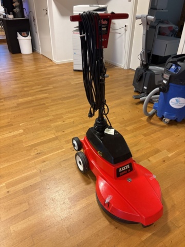 1444790-1 Victor Excel 16 Super Speed – Golvvårdsmaskin