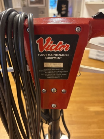 1444790-6 Victor Excel 16 Super Speed – Golvvårdsmaskin