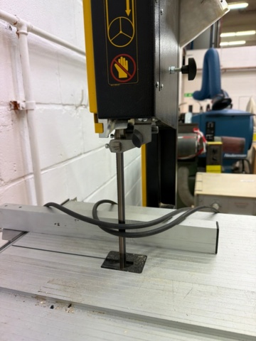 1454698-5 Dewalt band saw