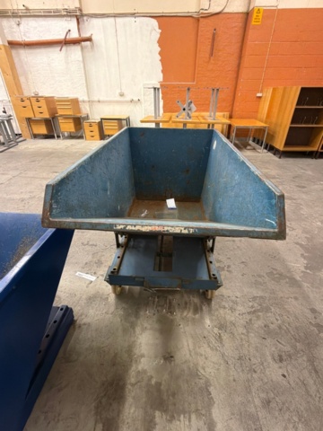 1454700-3 Tippcontainer på hjul