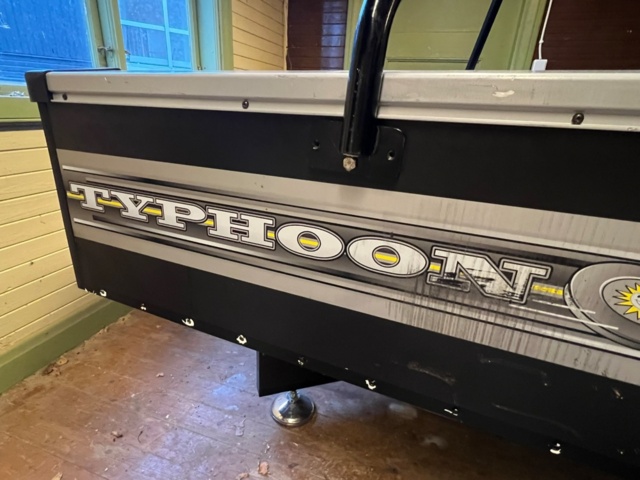 1454720-5 Airhockeyspel Typhoon