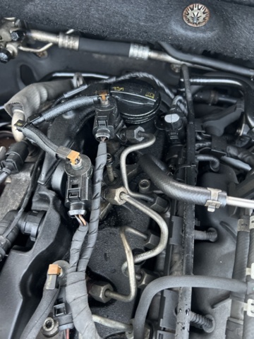 1351359-19 Volkswagen Amarok DoubleCab 2.8t 2.0 BiTDI 4Motion Automatic -2015 (Repair item)