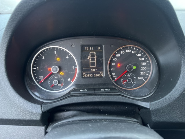 1351359-26 Volkswagen Amarok DoubleCab 2.8t 2.0 BiTDI 4Motion Automatic -2015 (Repair item)