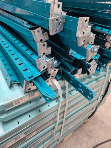 1454724-5 Hyllsystem– 100×40 cm hyllplan, 248 cm gavlar, inkl. stag