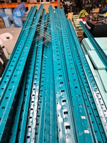 1454724-6 Hyllsystem– 100×40 cm hyllplan, 248 cm gavlar, inkl. stag