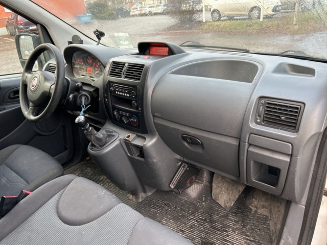 1423689-21 Fiat Scudo Skåpbil 12 2.0 Multijet Manuell, 128hk, -2016 (	Reparationsobjekt)