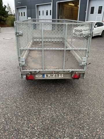 1406714-4 Brenderup lattice trailer with ramp and support legs