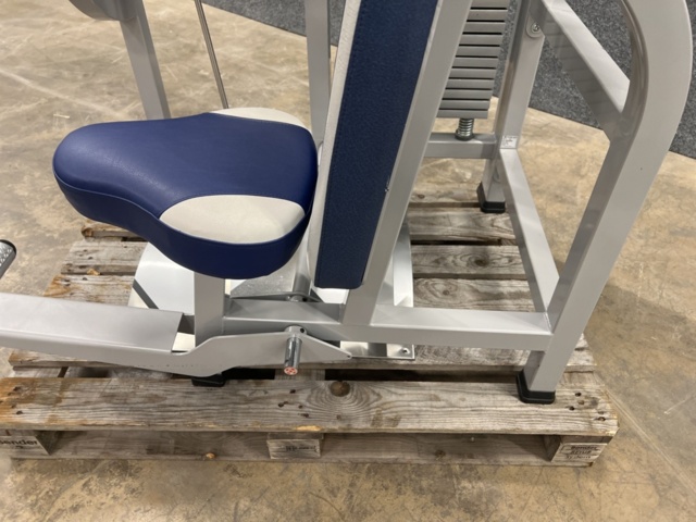 1455361-8 Seated tricep 117SE, Nordic gym
