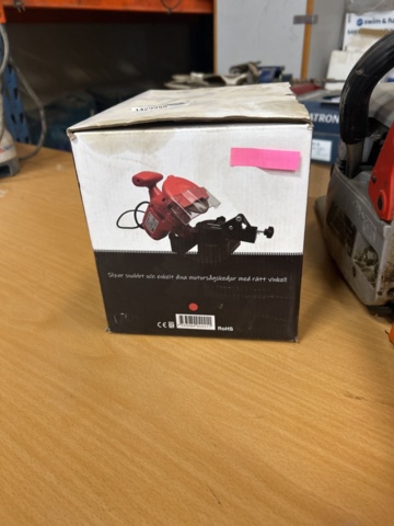 1455461-2 Chainsaw - Jula