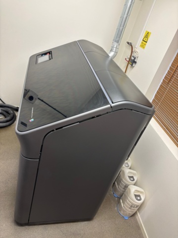 1372721-3 3D-skrivare med tillbehör – HP Jet Fusion 580 Color 3D Printer (Reparationsobjekt)