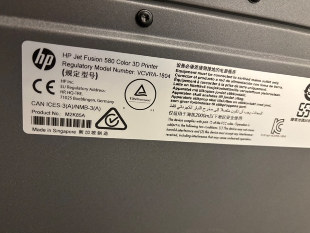 1372721-7 3D-skrivare med tillbehör – HP Jet Fusion 580 Color 3D Printer (Reparationsobjekt)