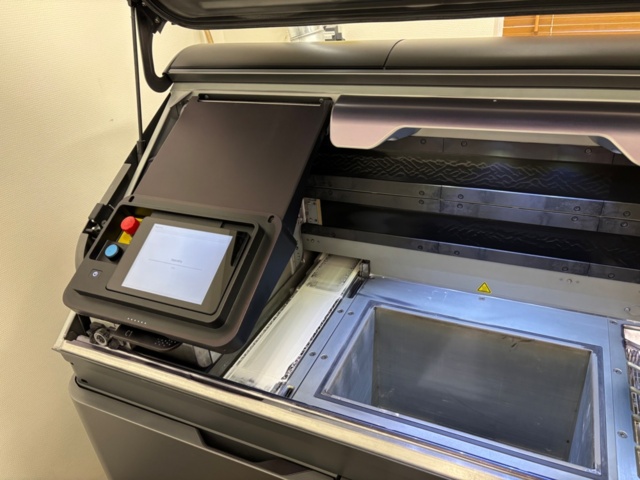 1372721-15 3D-skrivare med tillbehör – HP Jet Fusion 580 Color 3D Printer (Reparationsobjekt)