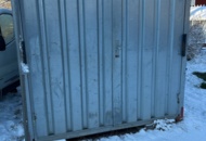 1455482 Låsbar container