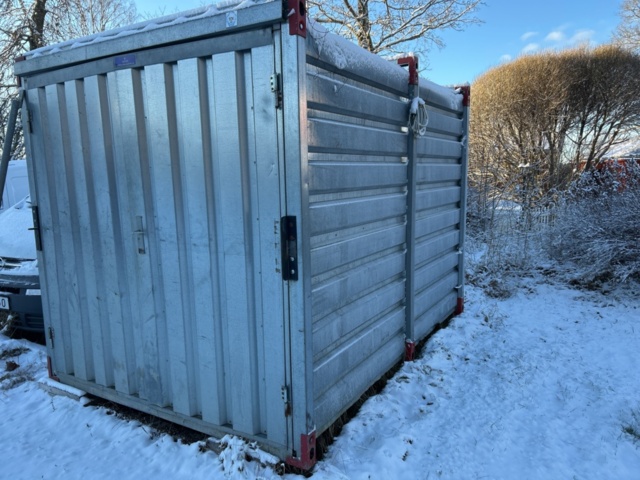 1455482-2 Låsbar container