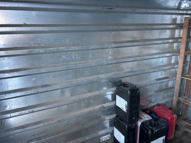 1455482-7 Låsbar container