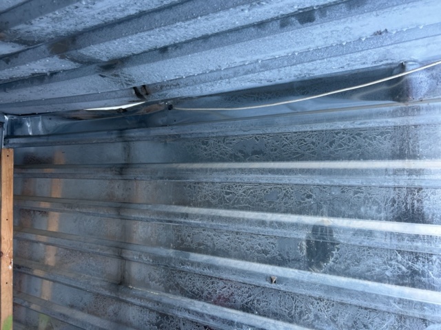 1455482-11 Låsbar container