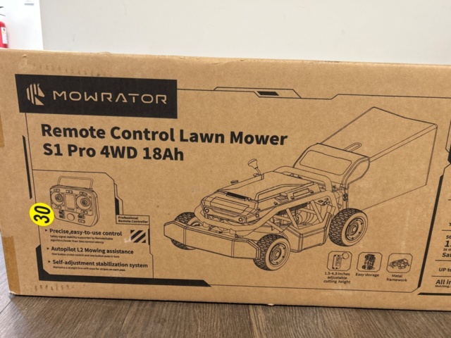 1442403-2 Fjärrstyrd gräsklippare - Mowrator S1 Pro 4WD 18Ah