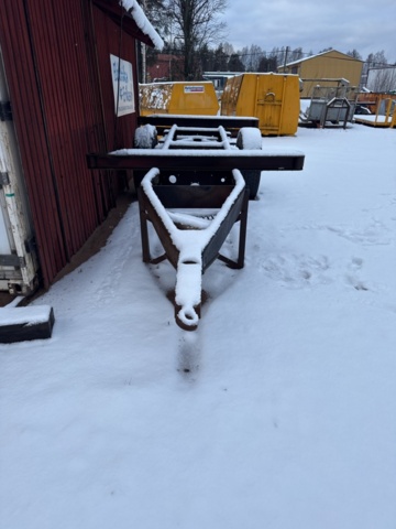 1321205-4 Traktorvagn