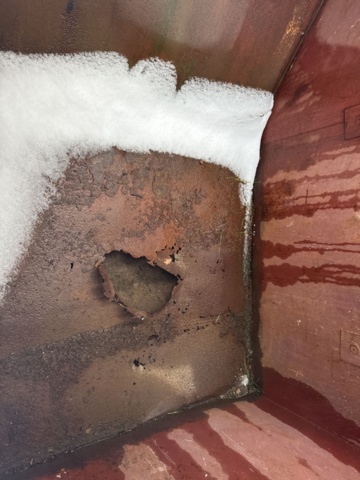 1321208-8 Sopcontainer liftdumper