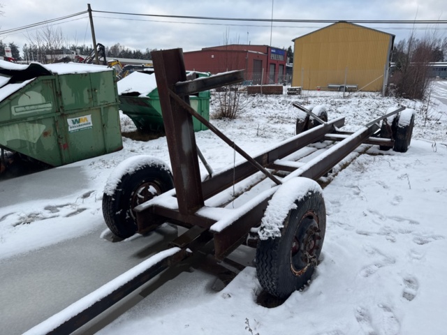 1321211-3 Båtvagn 8 m