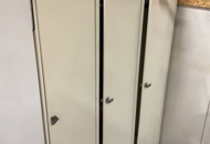 1406728 3 st. Omklädningsskåp